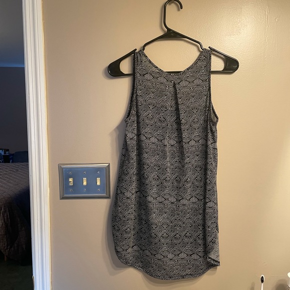 H&M high-low sleeveless/tank top - Picture 9 of 9